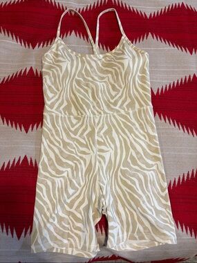 Women’s medium active zebra short romper